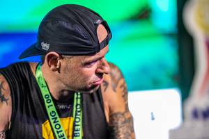 BIB: 100
                            <button type="button" onclick="openModal(21899042)" class="btn btn-primary btn-sm float-right btn-popup" data-toggle="modal" data-target=".modal-high-quality">
                        <i class="fas fa-shopping-cart"></i> Add to Cart
                    </button>
                                            <button type="button" onclick="isThisMe(21899042, true)" class="btn btn-success btn-sm float-right btn-popup btn-isme hidden" data-toggle="tooltip" data-placement="bottom" title="นี่คือรูปของคุณใช่ไหม คลิกที่นี่เพื่อเอาเข้าอัลบั้ม">
                        <i class="fas fa-plus"></i> Add to album
                    </button>
                    <button type="button" onclick="isThisMe(21899042, false)" class="btn btn-warning btn-sm float-right btn-popup btn-isnotme hidden">
                        <i class="fas fa-ban"></i> Remove from album
                    </button>